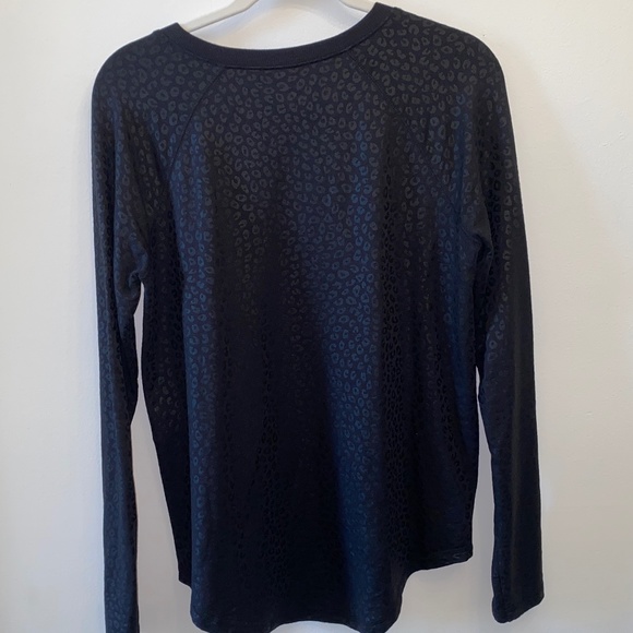 Zuda black animal print top - Picture 4 of 4